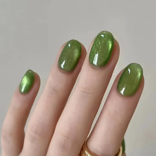 Green Artificial Nails With Jelly