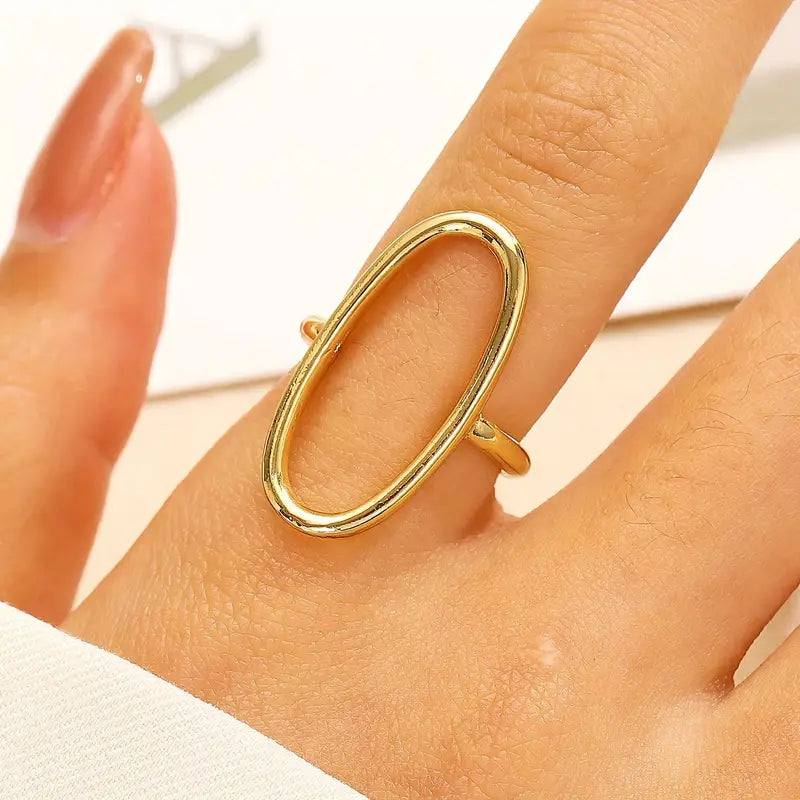 Geometric Oval Ring: Golden