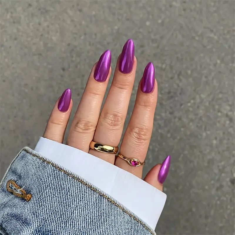 Shiny Purple Artificial Nails