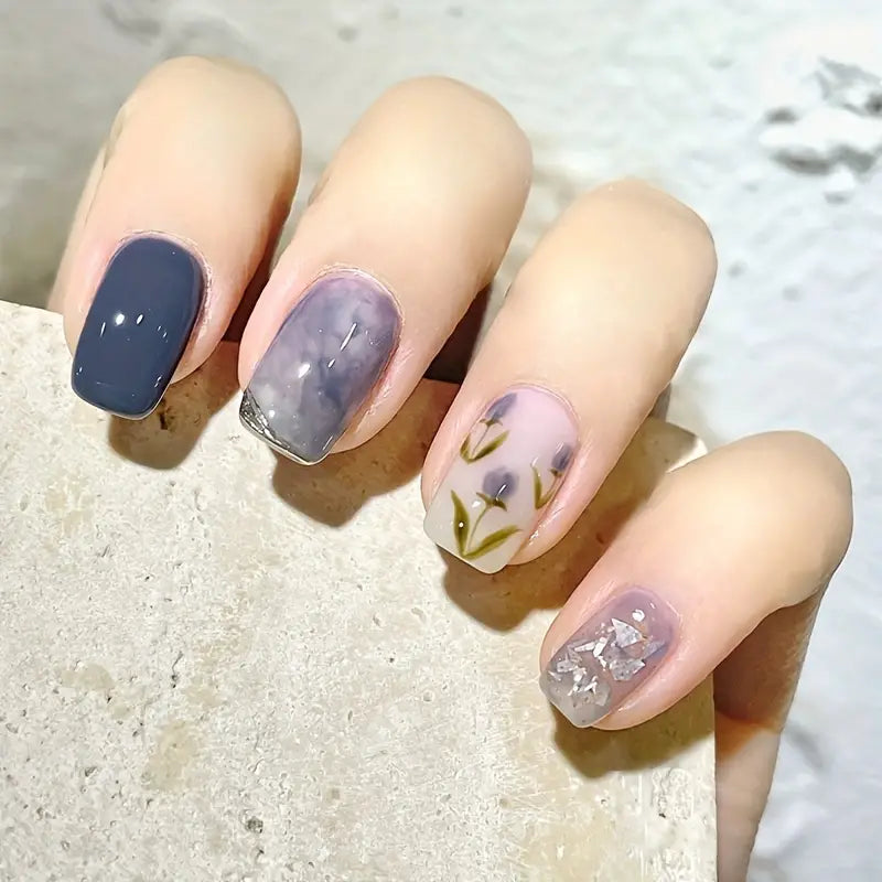 Super Shiny Tulip Pattern Nails