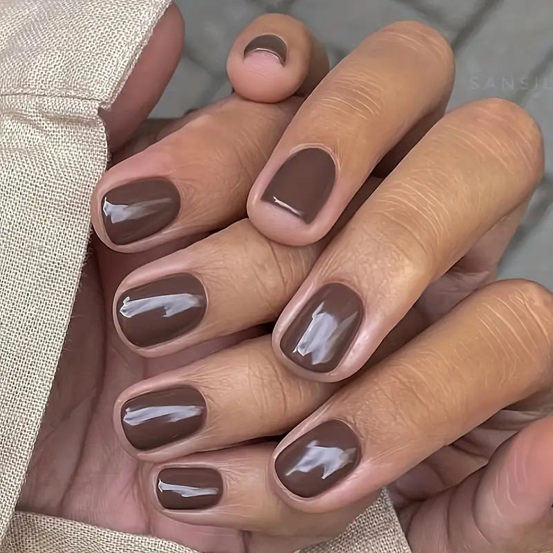 Gentle Solid Brown Color Nails